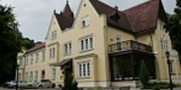 Festetich Kastélyszálló és Zsuzsanna Hotel