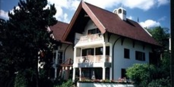Hotel Vadvirág Panzió
