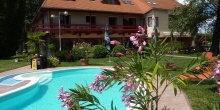 Zsanett Hotel 